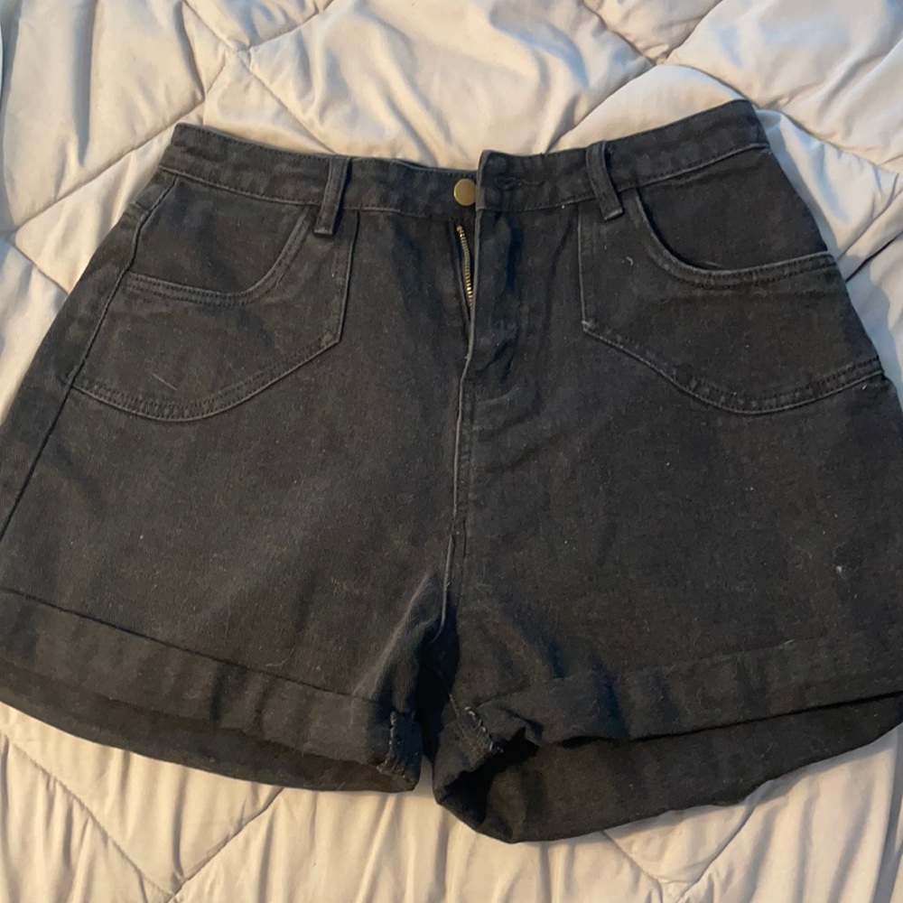 COPY - Black shorts